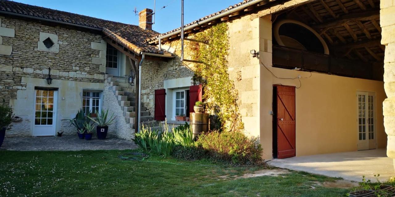 La Ferme Du Grand Bois Apartment Mouterre-Silly Exterior photo